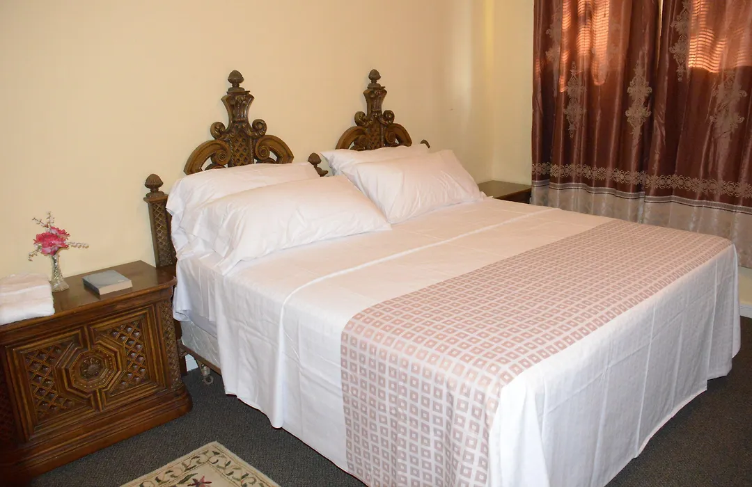 Smile Back B&B-1